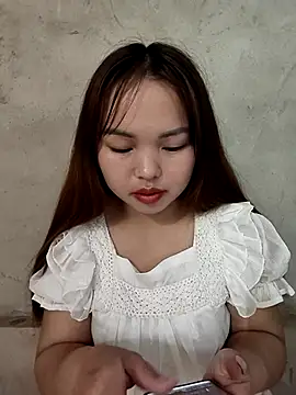 Snapshot of Mina_xYx chatting on 04.25.26 Mina xYx online show from 04.25.26