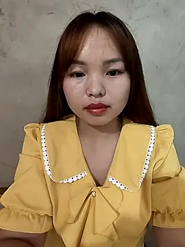 Snapshot of Mina_xYx chatting on 04.28.26 Mina xYx online show from 04.28.26