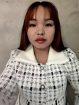 Snapshot of Mina_xYx chatting on 05.02.26 Mina xYx online show from 05.02.26
