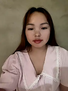 Snapshot of Mina_xYx chatting on 05.11.26 Mina xYx online show from 05.11.26