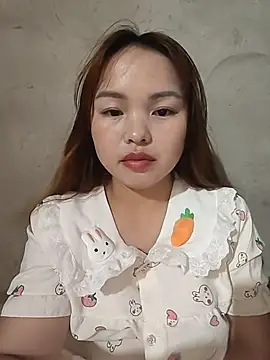 Snapshot of Mina_xYx chatting on 05.19.26 Mina xYx online show from 05.19.26