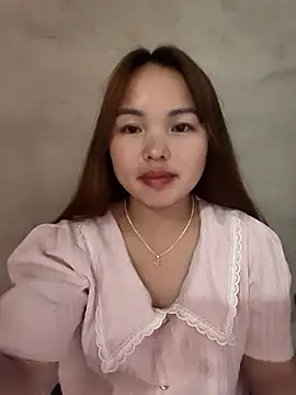 Snapshot of Mina_xYx chatting on 05.31.26 Mina xYx online show from 05.31.26