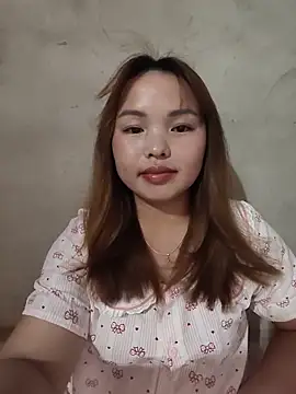 Snapshot of Mina_xYx chatting on 06.06.26 Mina xYx online show from 06.06.26