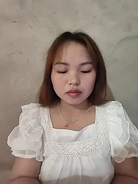 Snapshot of Mina_xYx chatting on 06.24.26 Mina xYx online show from 06.24.26