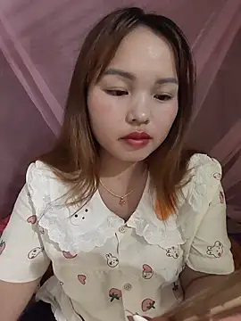 Snapshot of Mina_xYx chatting on 06.28.26 Mina xYx online show from 06.28.26