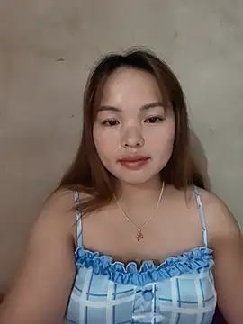 Snapshot of Mina_xYx chatting on 07.24.26 Mina xYx online show from 07.24.26