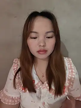 Snapshot of Mina_xYx chatting on 07.29.26 Mina xYx online show from 07.29.26