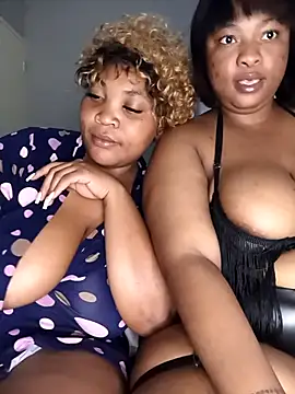 BeverlyQueen15 online show from 03.30.26