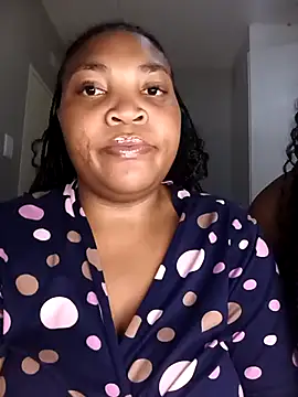 BeverlyQueen15 online show from 04.09.26