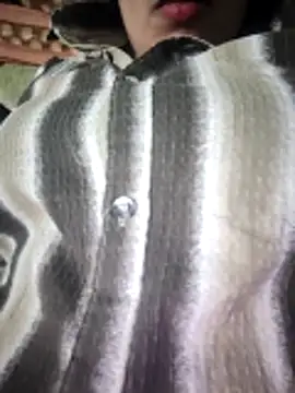 model seela online show from 03.17.26