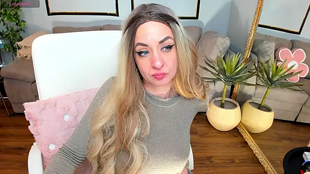 ElyssaVibe online show from 04.21.26