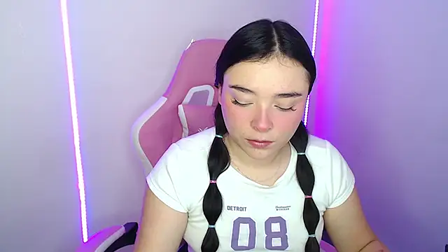 Nahia Brm online show from 04.16.26