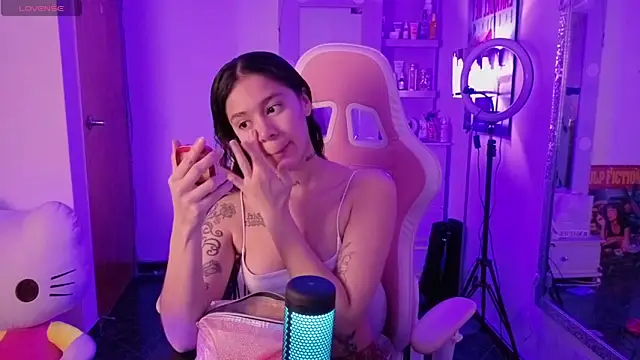 Oliviasims online show from 04.25.26