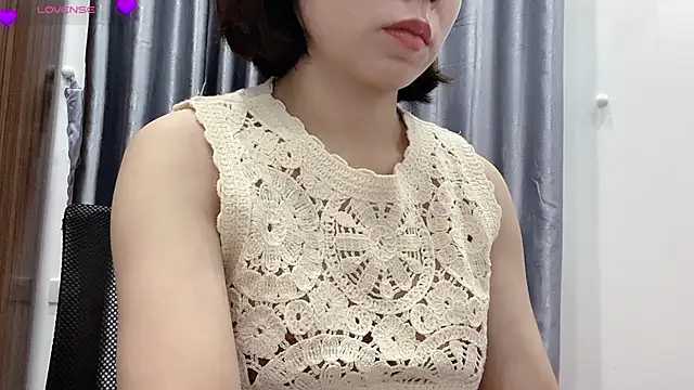 Snapshot of Ryo-Jisoo chatting on 05.08.26 Ryo-Jisoo online show from 05.08.26