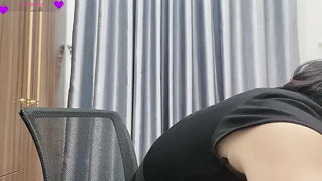 Snapshot of Ryo-Jisoo chatting on 06.09.26 Ryo-Jisoo online show from 06.09.26