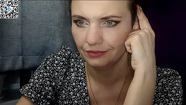 HotMamaQueen234 online show from 05.09.26