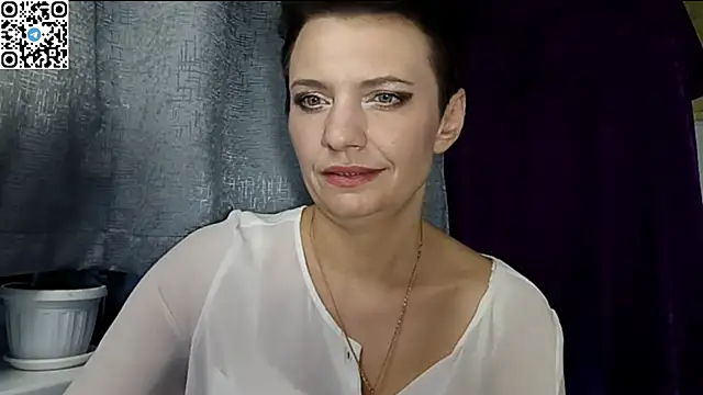 HotMamaQueen234 online show from 05.11.26
