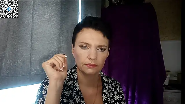 HotMamaQueen234 online show from 06.27.26