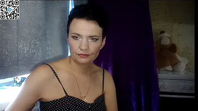 HotMamaQueen234 online show from 06.30.26