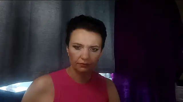 HotMamaQueen234 online show from 07.28.26