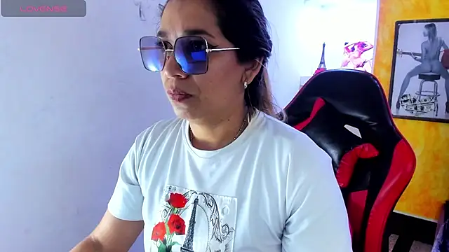 Snapshot of Melisa_14 chatting on 06.10.26 Melisa 14 online show from 06.10.26