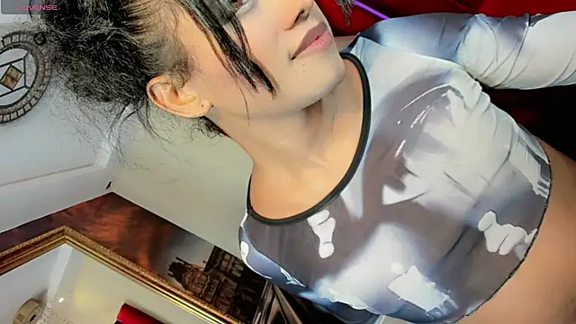 Paola Delfino online show from 04.22.26