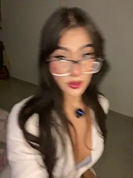 Snapshot of DahliaRouse chatting on 03.31.26 DahliaRouse online show from 03.31.26