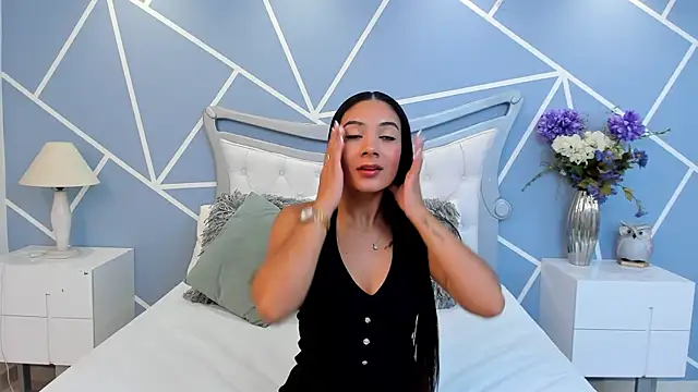 Snapshot of EmmaFosther chatting on 07.28.26 EmmaFosther online show from 07.28.26
