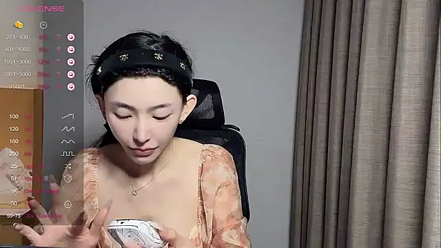 Snapshot of kiki-12 chatting on 04.03.26 kiki-12 online show from 04.03.26