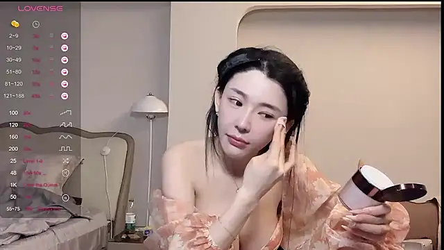 Snapshot of kiki-12 chatting on 06.05.26 kiki-12 online show from 06.05.26