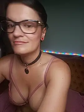 Evamilfhungary online show from 06.15.26