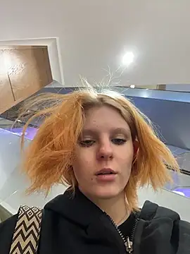 NinaParri online show from 04.22.26
