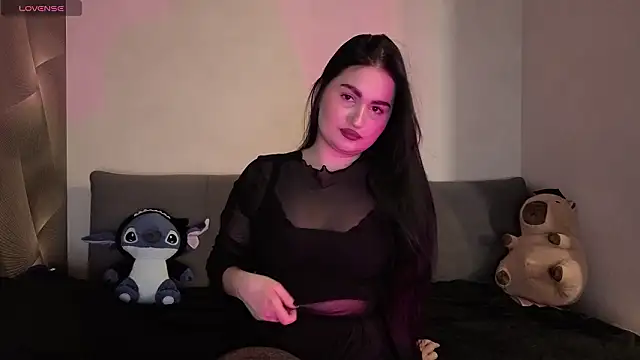 Snapshot of shylesley chatting on 03.21.26 shylesley online show from 03.21.26