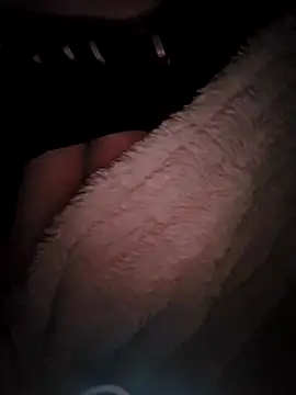 emiliecurvy83 online show from 04.18.26