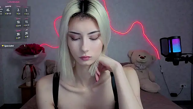 kittysocutie online show from 06.24.26