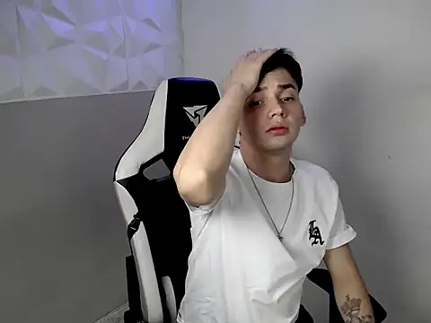 Mathias twinkk online show from 05.25.26