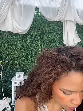 CurlyOopsieXXX online show from 07.02.26