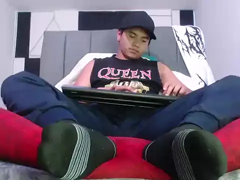 adonis latin 19 online show from 06.04.26