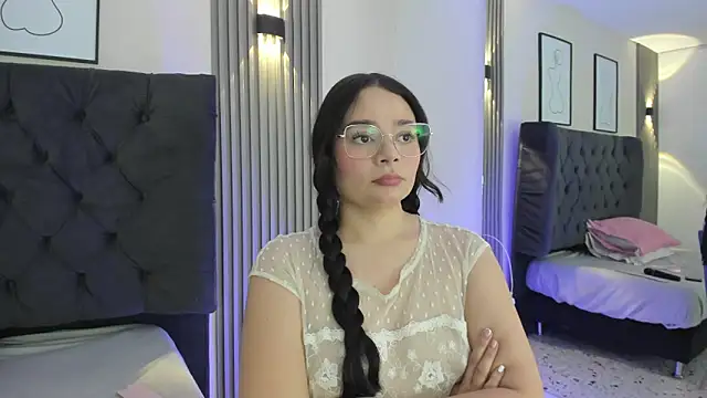 Lizeth Vega online show from 04.17.26