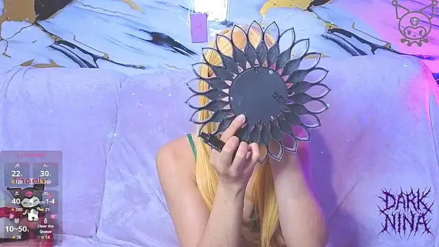 Snapshot of dark_nina__ chatting on 06.16.26 dark nina online show from 06.16.26