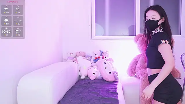 Snapshot of sexyjoy95 chatting on 04.29.26 sexyjoy95 online show from 04.29.26