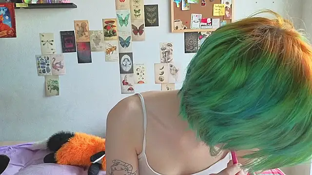 Snapshot of LittleKittenStar chatting on 05.30.26 LittleKittenStar online show from 05.30.26