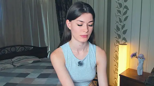 JulissaLipoma online show from 06.08.26