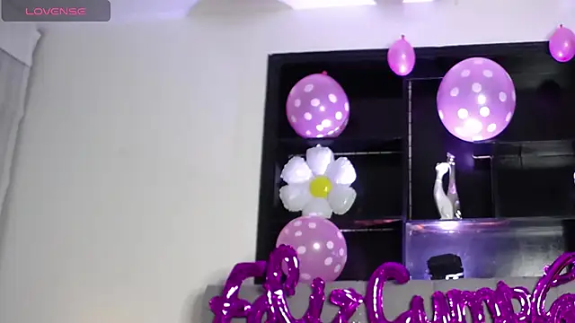 Melannyy V online show from 04.18.26