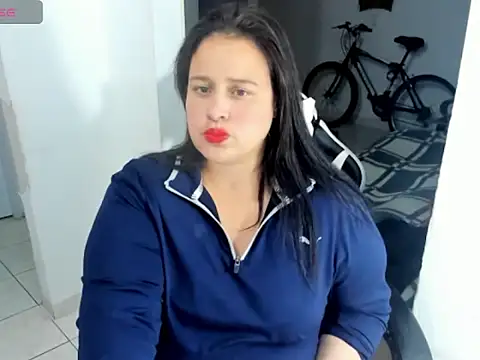 Snapshot of Atenea_19_ chatting on 05.20.26 Atenea 19 online show from 05.20.26