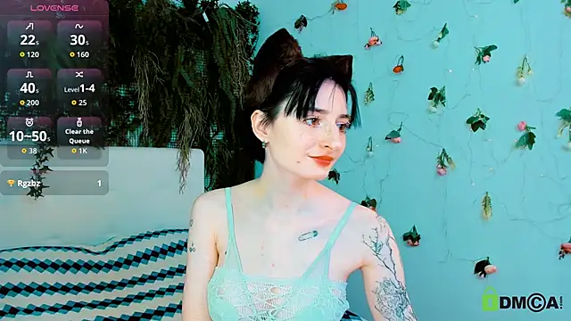 Kira  Cutie online show from 05.23.26