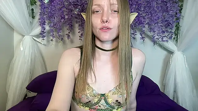 ElfGirlAna online show from 05.12.26