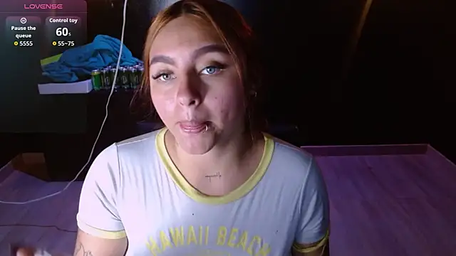 Snapshot of Miley_Clarck chatting on 06.06.26 Miley Clarck online show from 06.06.26