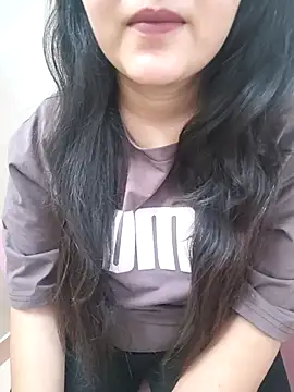 Snapshot of neelam_rawat chatting on 05.08.26 neelam rawat online show from 05.08.26