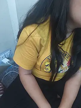 Snapshot of neelam_rawat chatting on 05.18.26 neelam rawat online show from 05.18.26